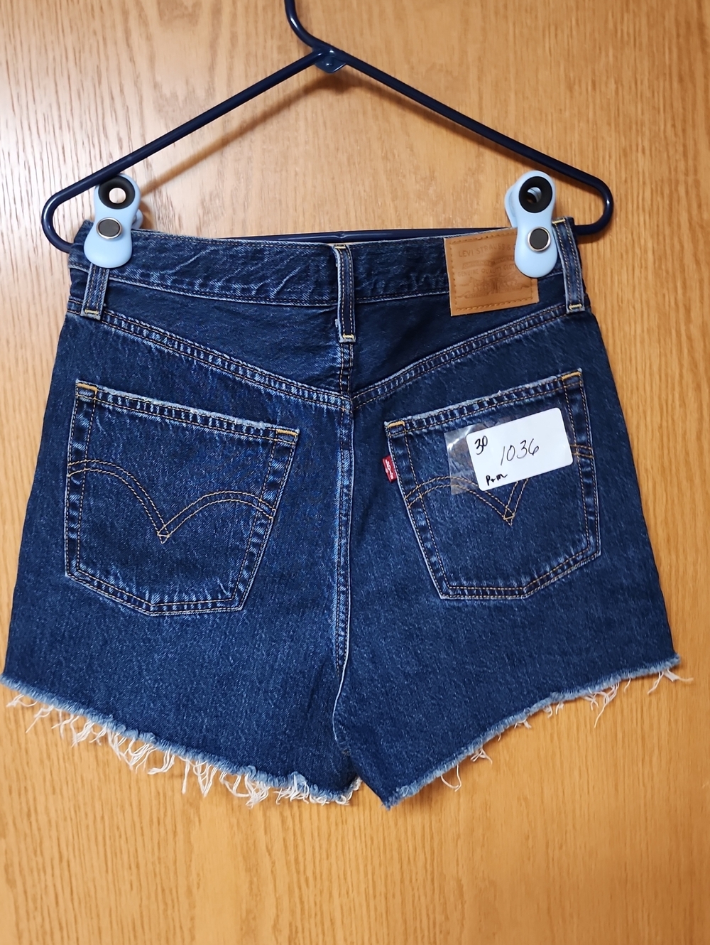Levi's Ribcage Dark Blue High-Rise Denim Cutoff Shorts womens 30 number 1036